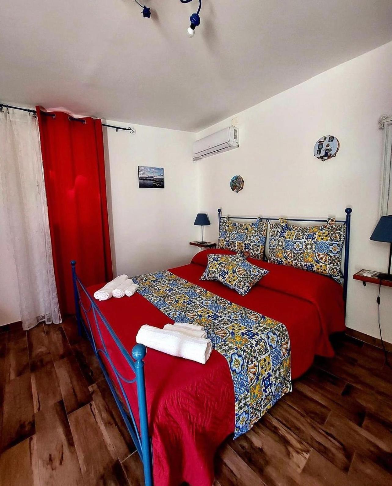 Appartamento Domus Carbonari Napoli Esterno foto
