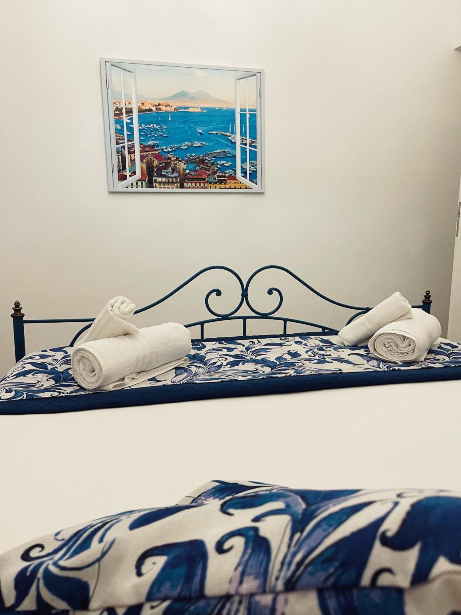 Appartamento Domus Carbonari Napoli Esterno foto